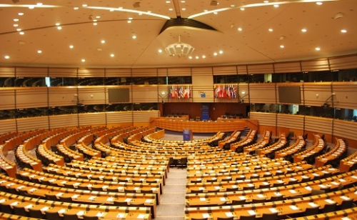 Az Európai Néppárt lesz a legnagyobb EP-frakció
