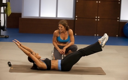 Fél órás gyakorlat a kockás hasért