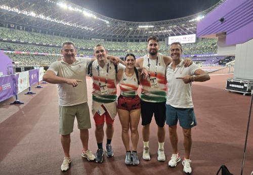 Egy masszőr keze mindent lát