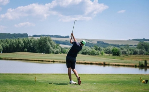 Márton-napi Páros Scramble a Zala Springsben