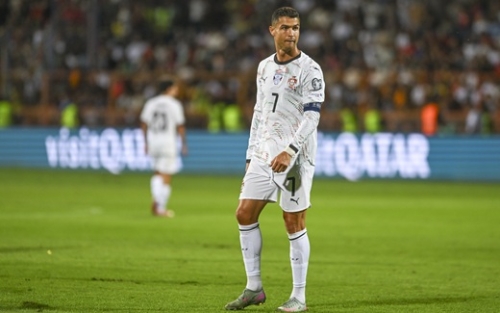Ronaldo 15 gólra van az ezres határtól