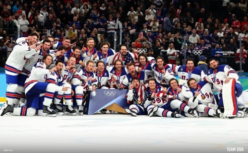 Milánó 2026: Hosszabbítás után az USA nyerte a jégkorongtorna döntőjét