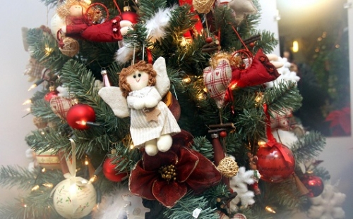 Jaj de szép a karácsonyfa…