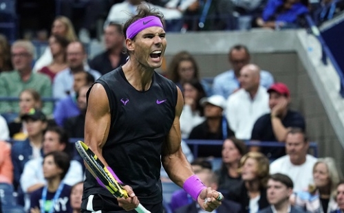 Djokovics kétszettes hátrányból, Nadal simán nyert
