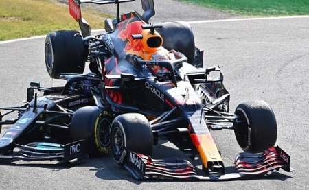 A glória mentette meg Hamilton életét