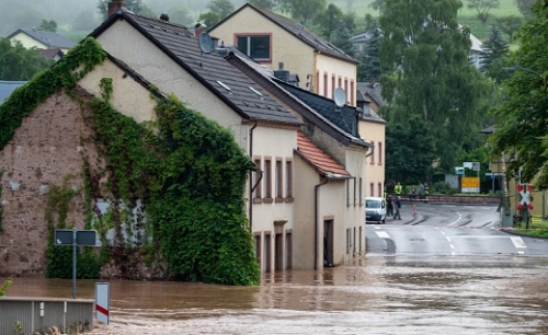 Szuperterjesztők miatt aggódnak az áradás sújtotta német területeken