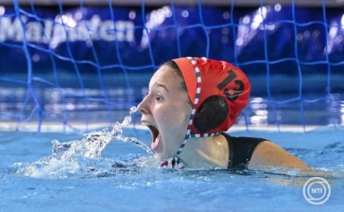 A görögök legyőzésével döntős a magyar női vízilabda-válogatott