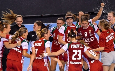 Halasztás a női kézilada EB-n