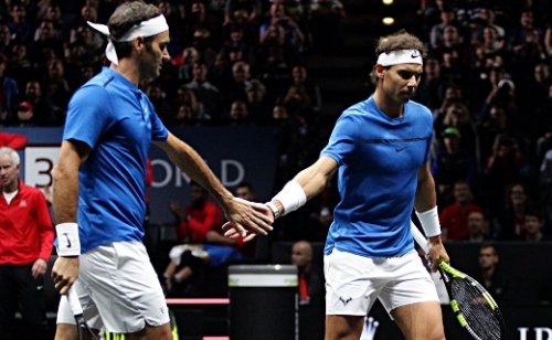 Federer Nadal oldalán fejezi be karrierjét