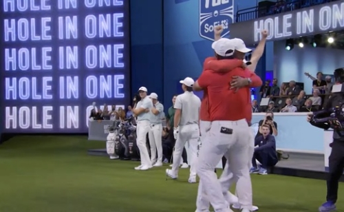 Instant klasszikussal jutott rájátszásba Tiger Woods csapata