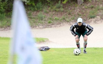 Az üzletemberek a csúcson, „hazai” győzelem egyéniben